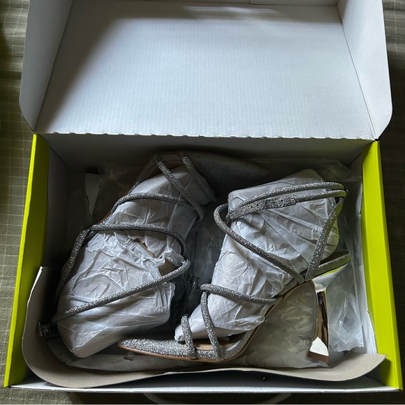 Silver Gianni Bini Heels - Picture 2 of 7